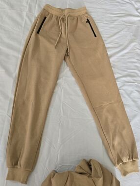 NICE Set Monclair Camel Drawstring Jogger Pants